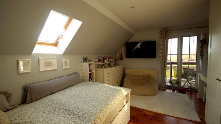 Schlafzimmer 1 OG
