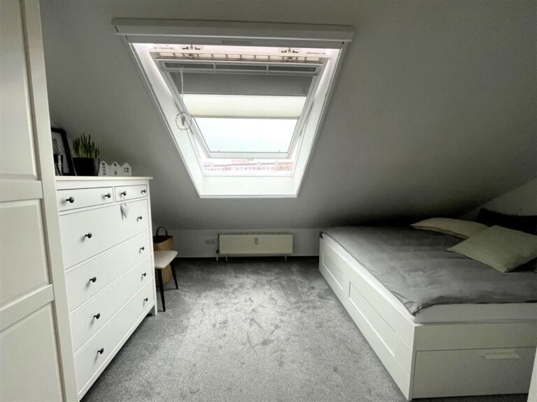 7 Schlafzimmer