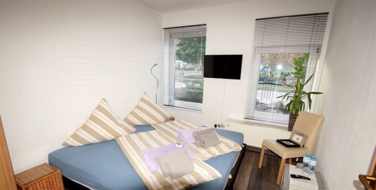 11 Schlafzimmer Bsp.