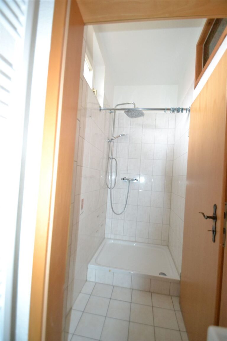 Dusche OG