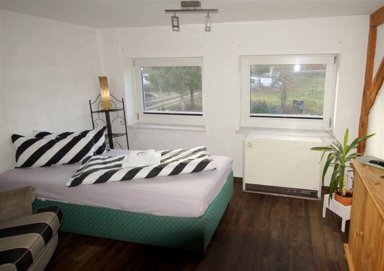 12 Schlafzimmer Bsp.