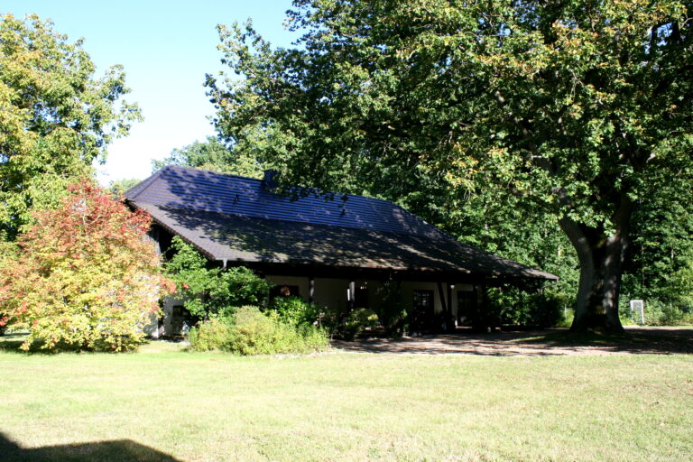 4 Hauptgebäude Giebel