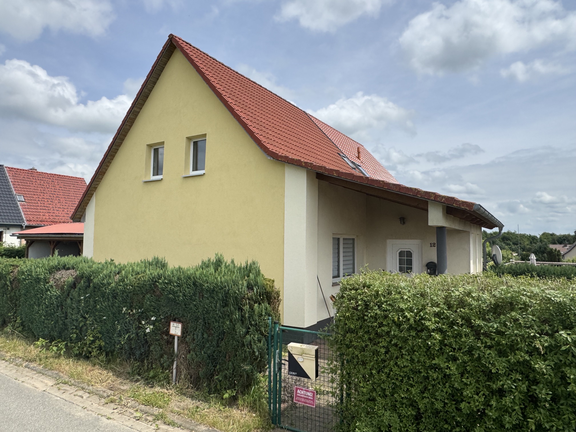 Straßenansicht